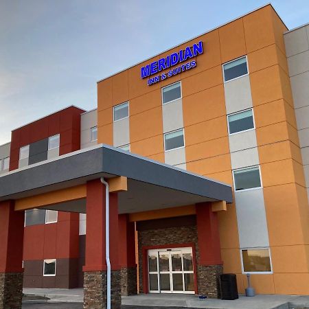 Meridian Inn & Suites Regina Airport Exteriér fotografie