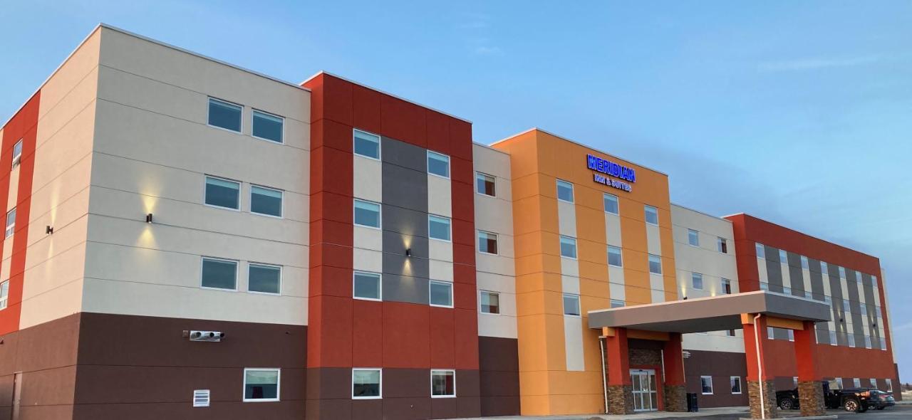 Meridian Inn & Suites Regina Airport Exteriér fotografie